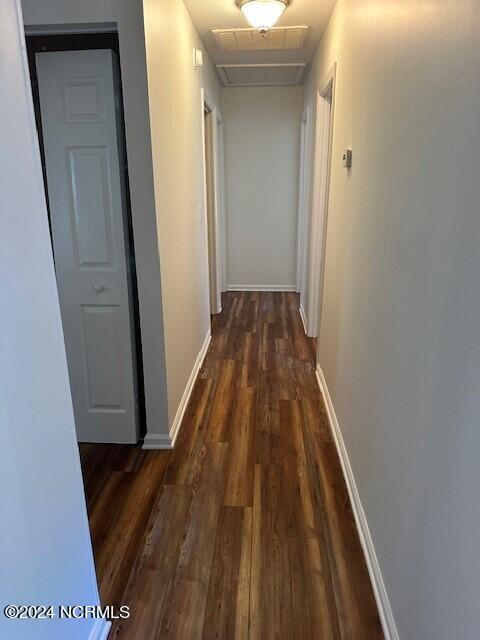 Building Photo - 7503 E Oak Island Dr