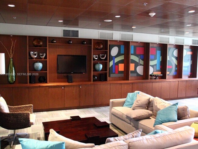 Foto del edificio - 2641 N Flamingo Rd