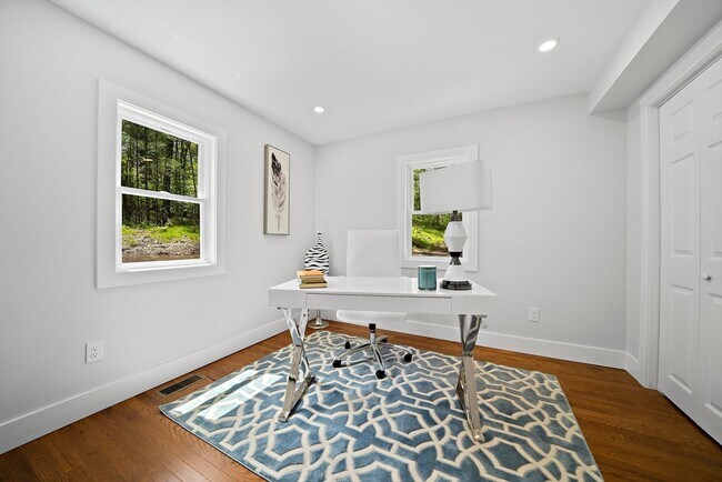 Building Photo - 55 Elysium St