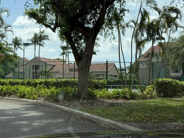 Foto del edificio - 1865 Palm Cove Blvd