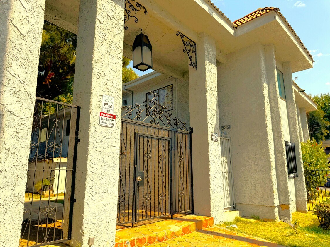 14805 Chase St Unit 104, Panorama City, CA 91402 Condo for Rent in