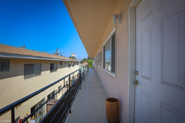 Foto del edificio - 519 Raymond Ave