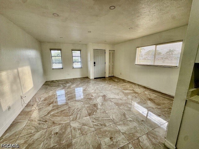 Foto del edificio - 1245 SE 8th St