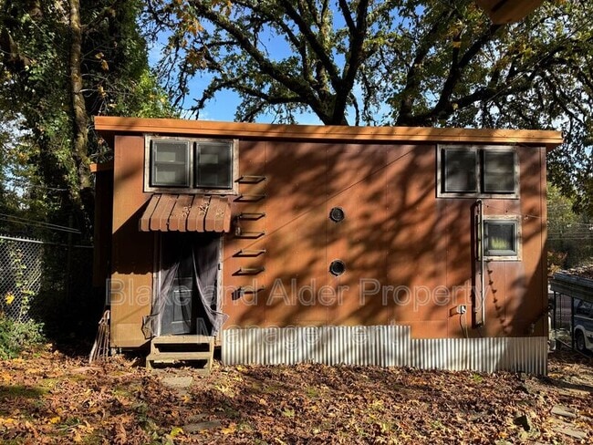 Photo - 6519 NW St Helens Rd House