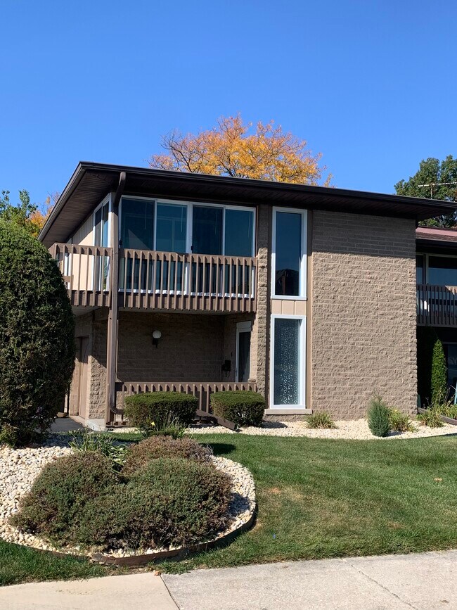 Exterior - 15712 86th Ave