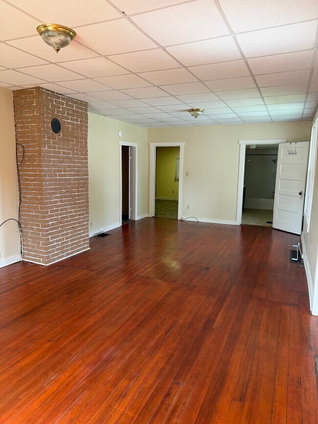 Sala de estar - 1126 Charles St