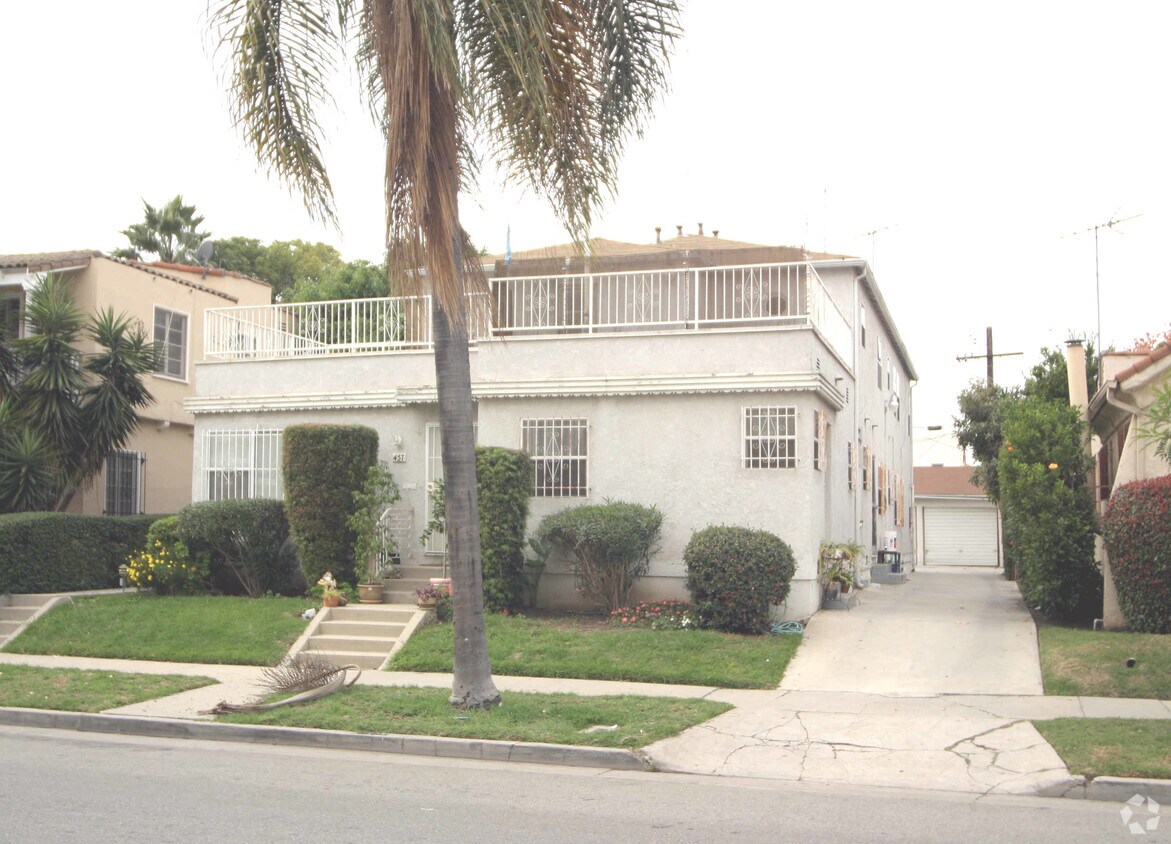 Building Photo - 457 N Gardner St