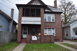 Building Photo - 547 W 5th St