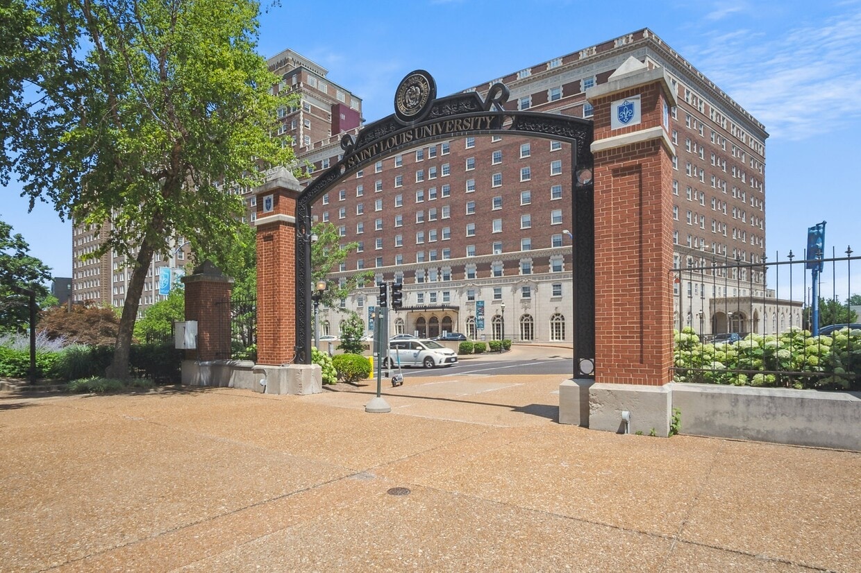 Coronado Place and Towers 3701 Lindell Blvd Saint Louis, MO