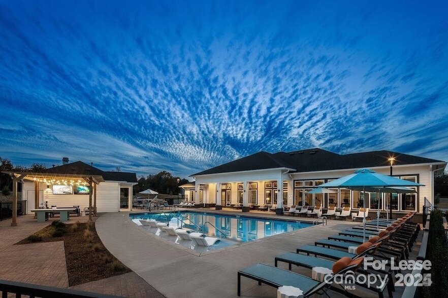 Foto principal - 225 Rhyne Rd