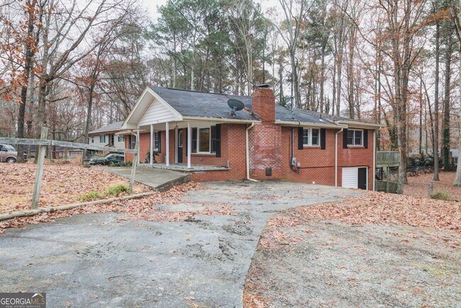 Foto del edificio - 2213 Davis Rd SW