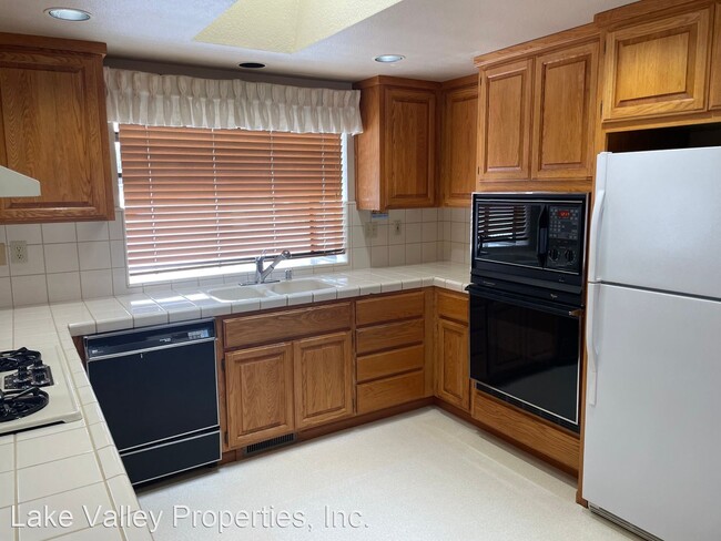 Building Photo - 2 br, 2 bath House - 2159 Texas Avenue