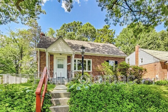Building Photo - 1611 Cody Drive