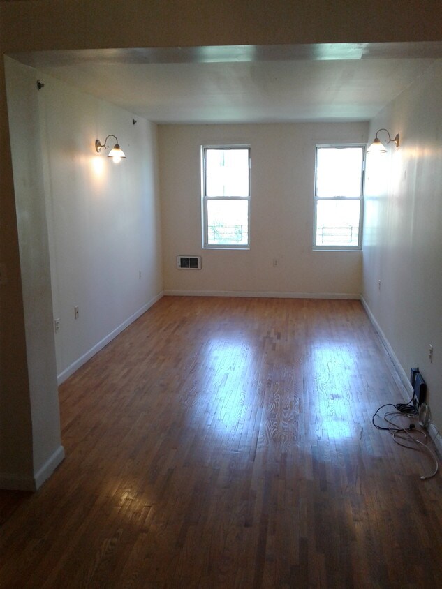 Primary Photo - 796 Sterling Pl
