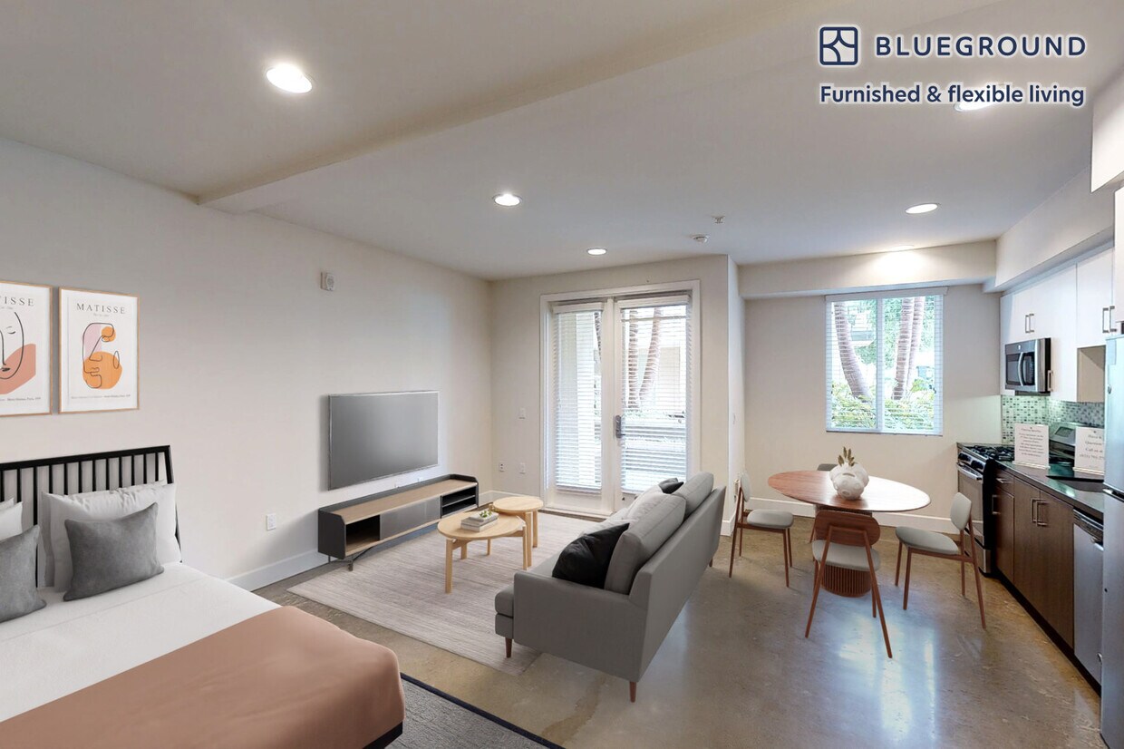 Foto principal - 6700 Warner Ave