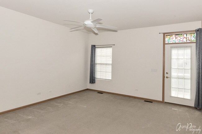 Foto del edificio - 2803 Kendall Crossing