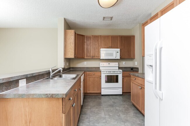 Building Photo - 1218 Oakwater Dr