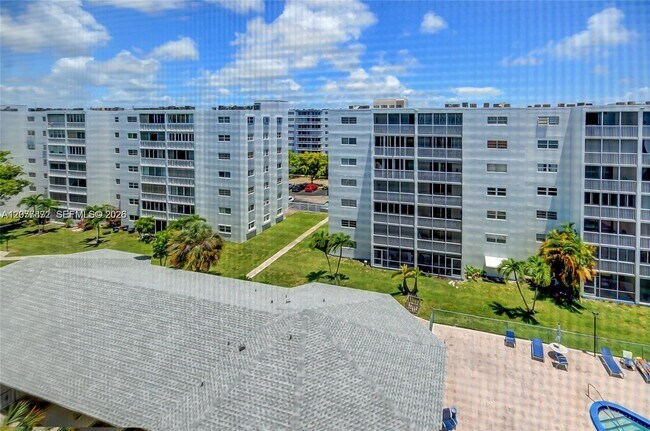 Foto del edificio - 301 NE 14th Ave