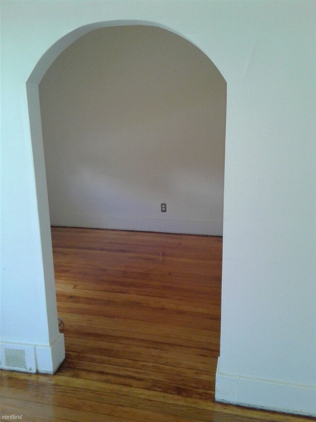 Building Photo - 11561 Lumpkin St