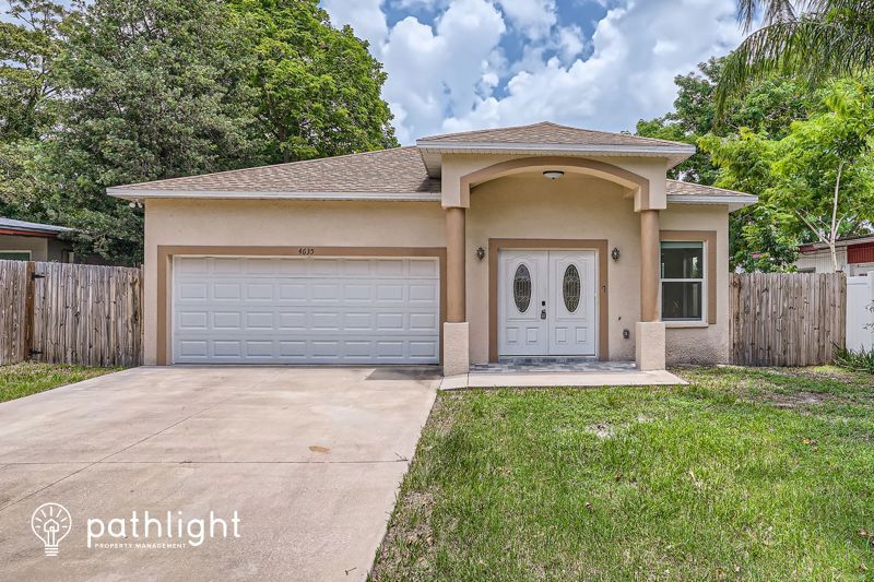 Foto principal - 4635 Sunnydale Ln N