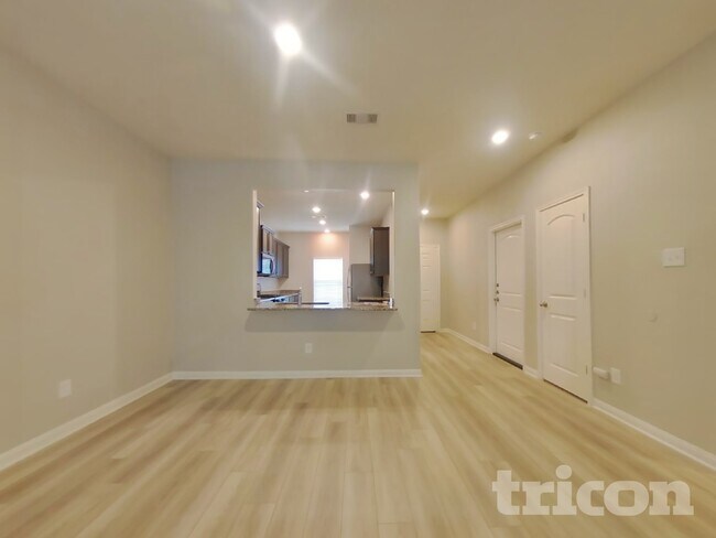 Foto del edificio - 23112 Shakespeare Dr