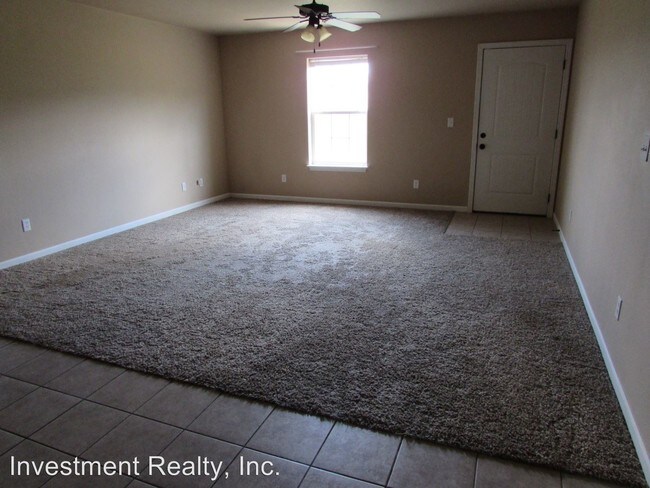 Foto del edificio - 173 Lyle Curtis Cir