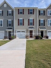 Building Photo - 6608 Pathfinder Wy