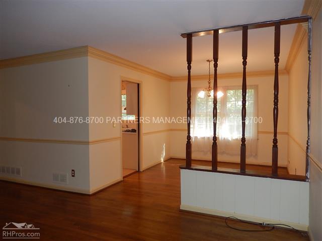 Foto del edificio - 3995 Bushton Ct
