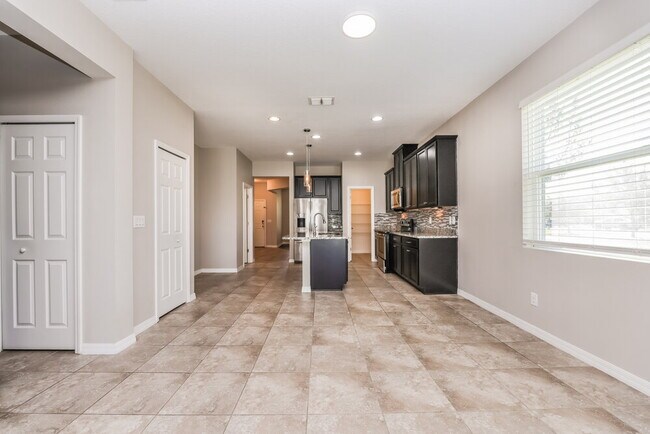 Foto del edificio - 32644 Rapids Loop