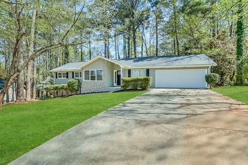 Foto principal - 530 Valley Woods Cir SE