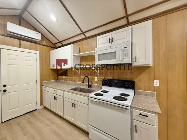Foto del edificio - 2 Bedroom 1 Bathroom!