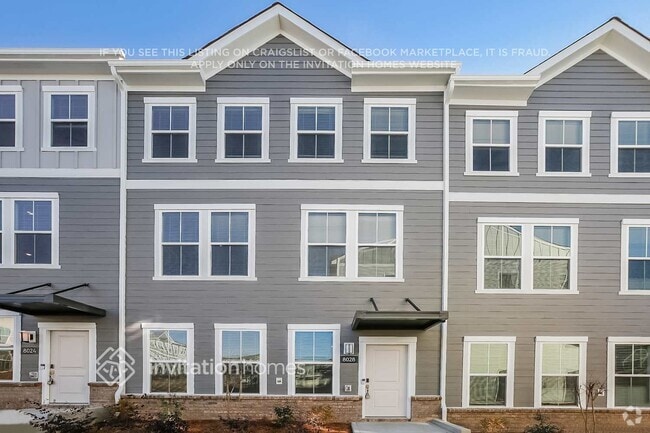 Building Photo - 8028 Roest Ln