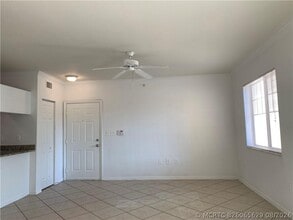 Building Photo - 6533 Emerald Dunes Dr