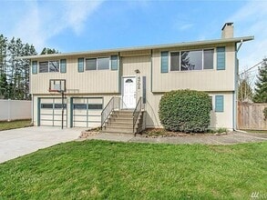 Building Photo - 4702 E Maple Ln Cir NW