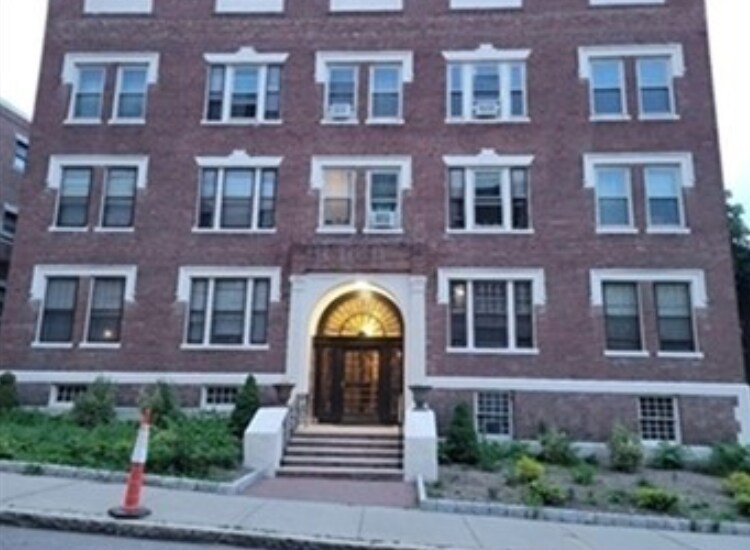 Foto del edificio - 10 Park Vale Ave
