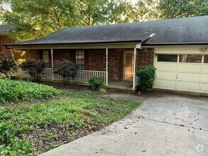 Building Photo - 2314 Peach Tree Dr