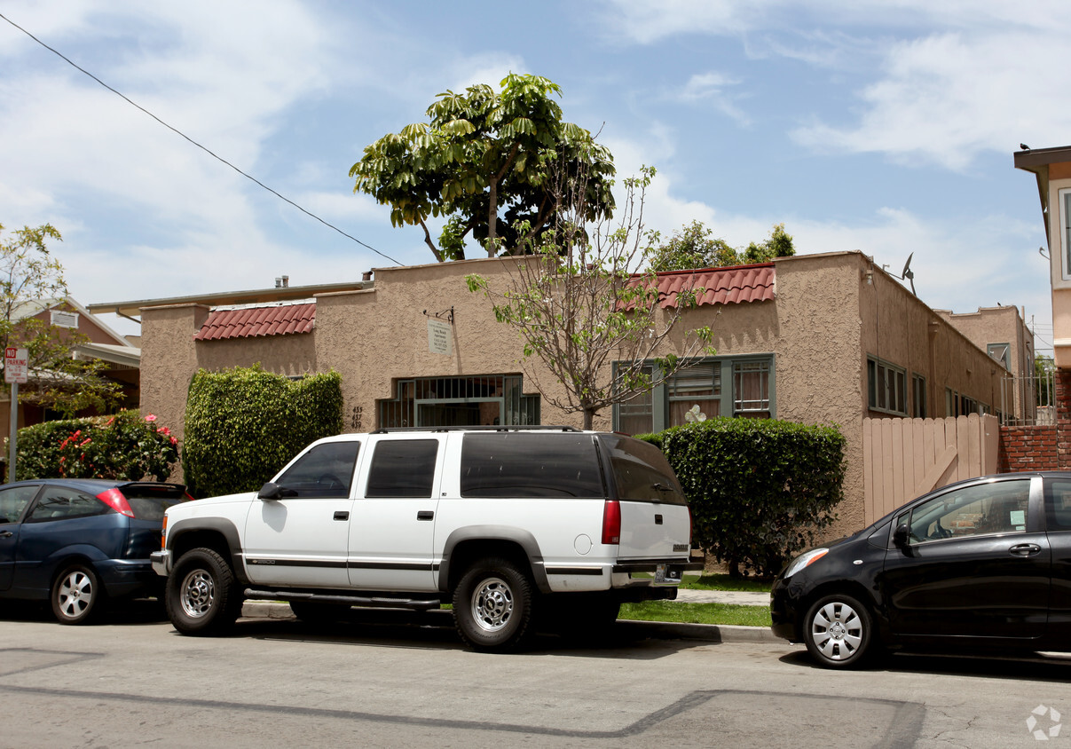 Primary Photo - Rose Avenue Apartments