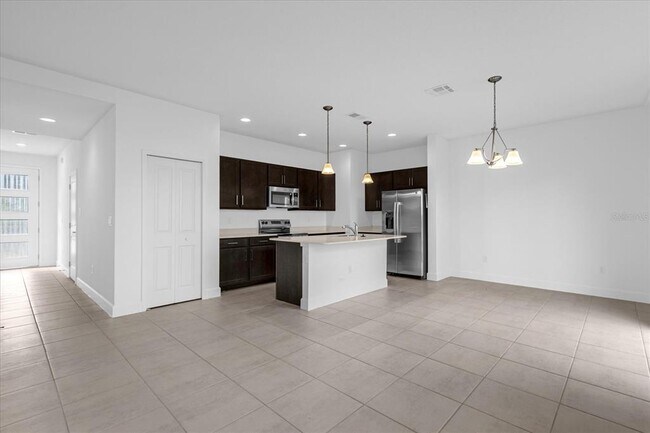 Building Photo - 1313 Captiva Cv