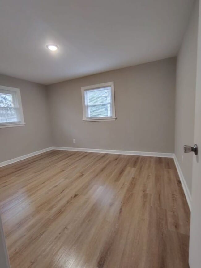 Building Photo - Completely Remodeled, Three Bedroom, One Bath Brick home in quiet subdivision.  Great Location