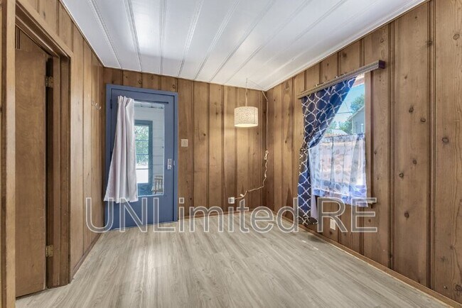 Foto del edificio - 908 North Humphreys Street