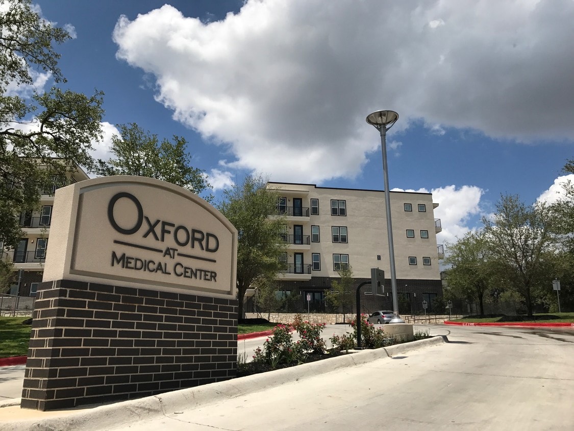 Oxford at Medical Center, LLC Apartments San Antonio, TX