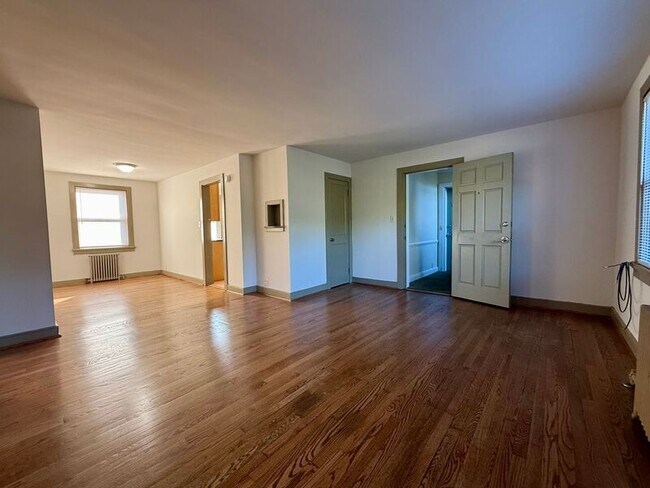 Foto del edificio - 1400 Kenmore Ave