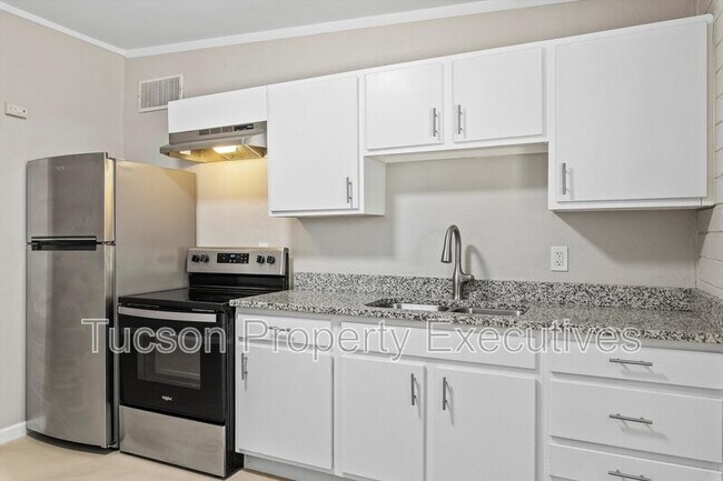 Foto del edificio - 3317 N Howard Blvd