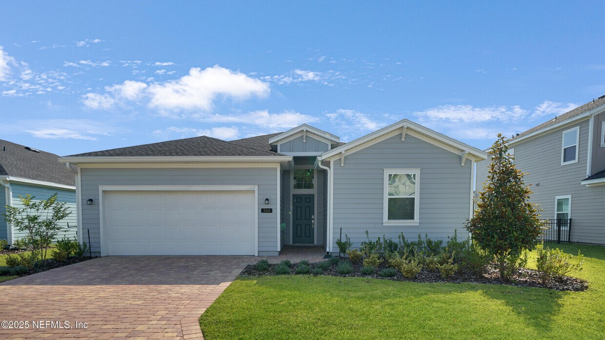 Foto principal - 264 Lake Sinclair St
