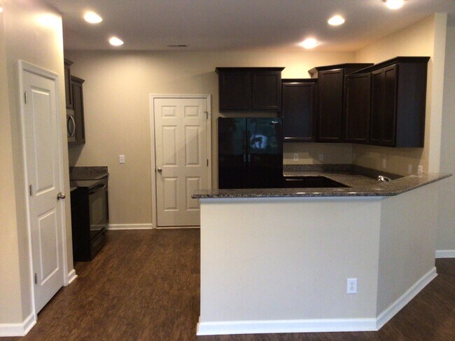 Foto del edificio - 150 Crabble Mill Drive