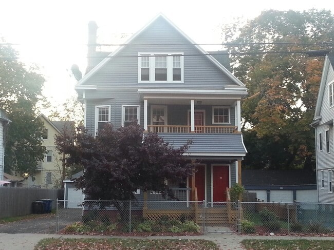 Building Photo - 1552 Ella T Grasso Blvd