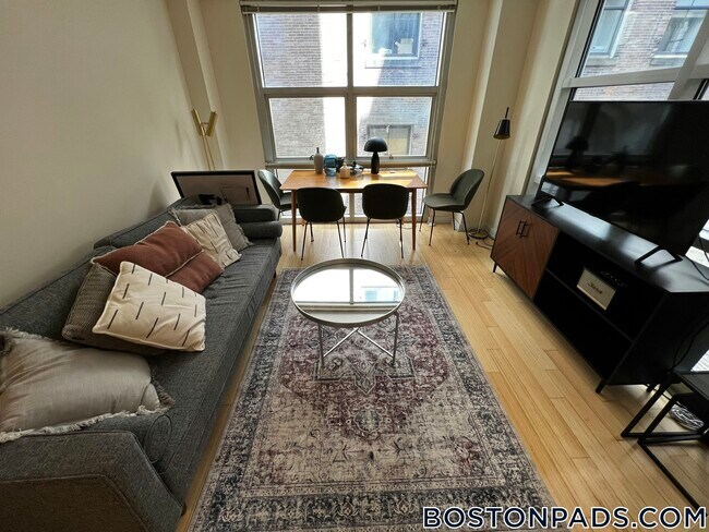 Building Photo - 40 Boylston St