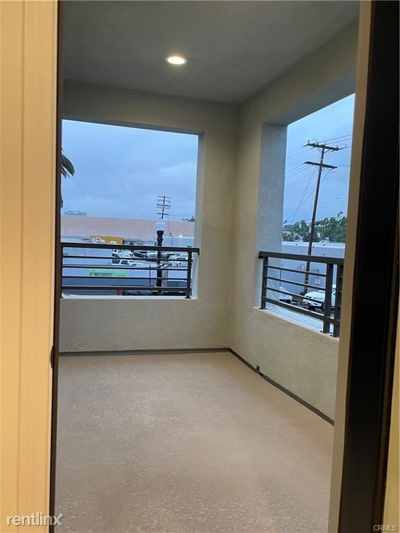 Foto del edificio - 4 br, 3.5 bath House - 200 N Standard Ave
