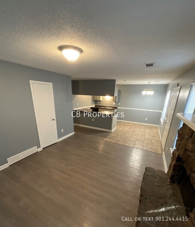 Foto del edificio - 6971 Amberly Way Dr