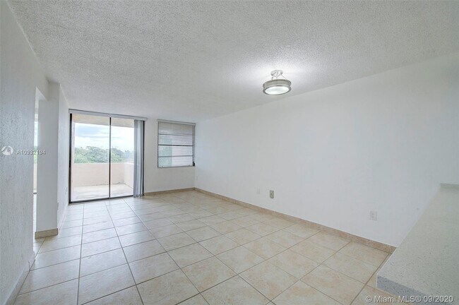 Foto del edificio - 10500 SW 108th Ave